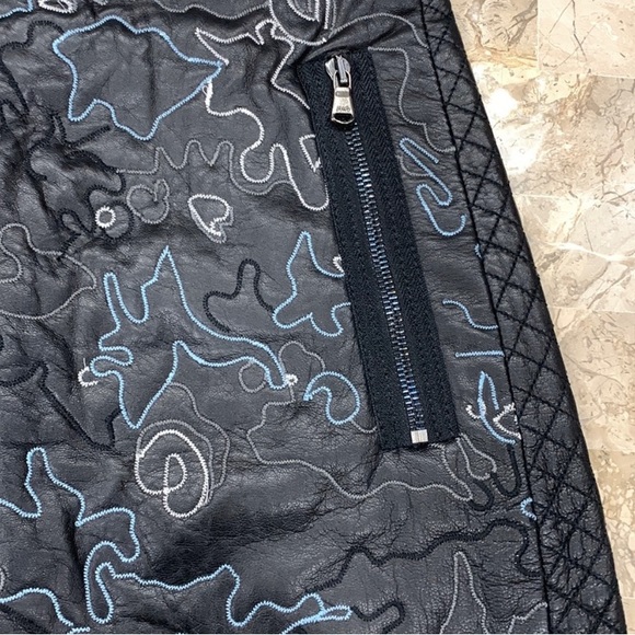 Sexy embroidered lamb leather skirt - Size 4 - Picture 3 of 6